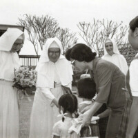 visite_mereDELEUZE_malaisie_annees1960_334_v2.jpg
