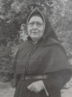 LEYNAERTLIEzelie_1M9_1.jpg